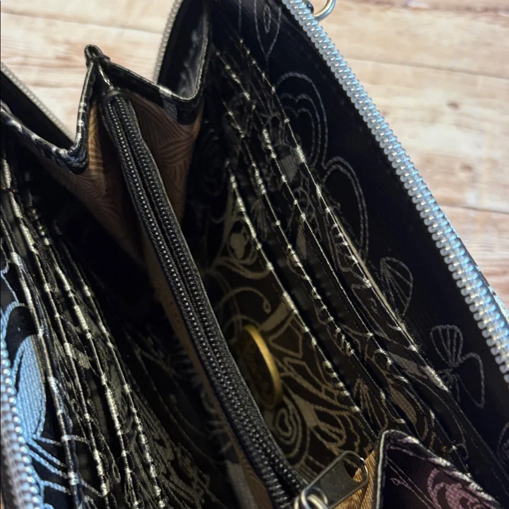 Sakroots Black and silver Patterned wallet clutch wristlet crossbody